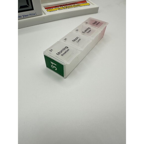 MedCenter Talking Alarm Clock 31-Day Pill Organizer Medication Reminder System A - Picture 9 of 12